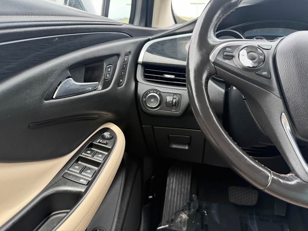 Thumbnail: 2018 Buick Envision - 17