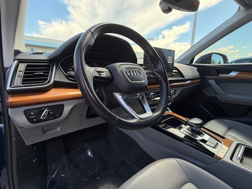 Thumbnail: 2022 Audi Q5 - 2