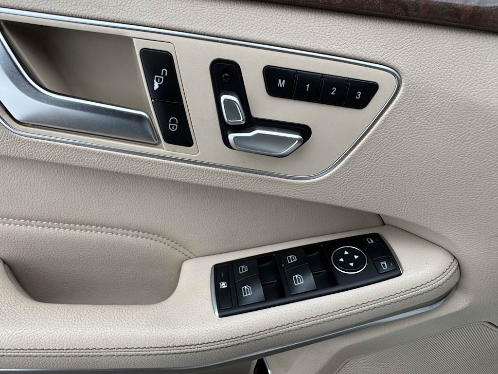 2014 Mercedes-Benz E-Class E 350 27