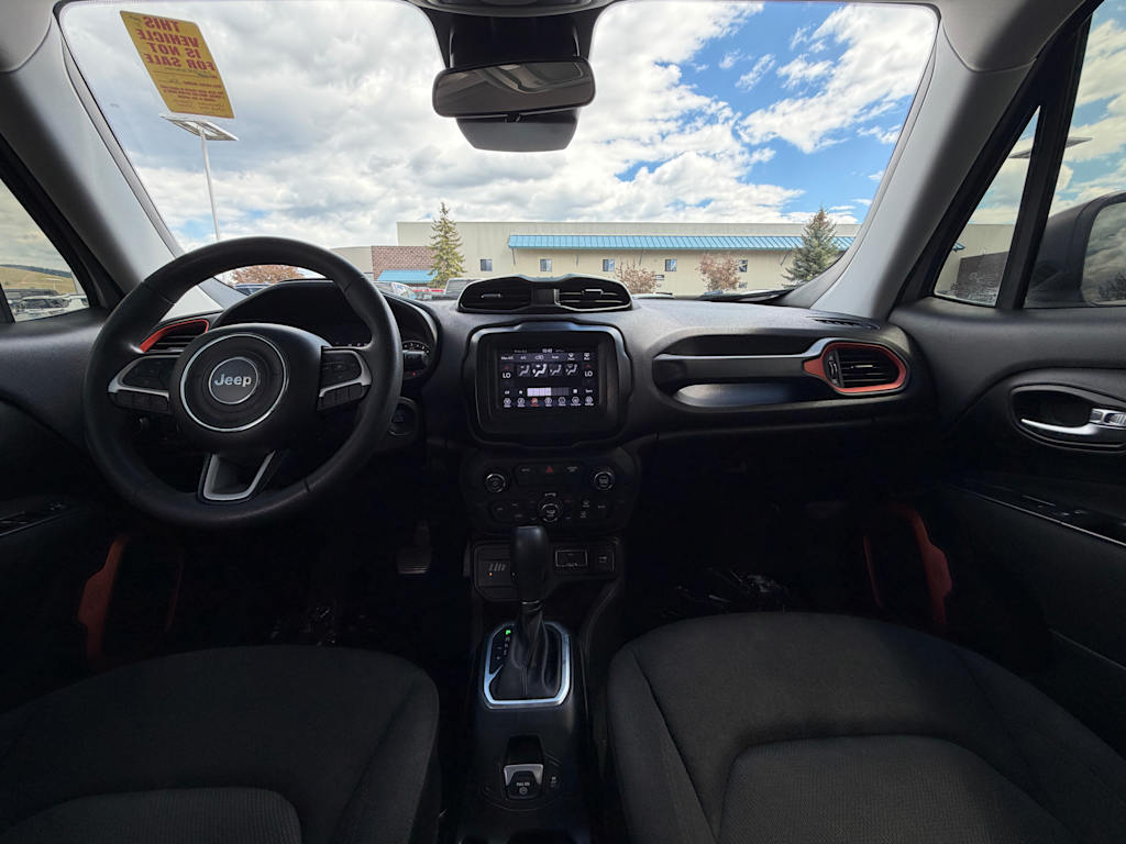 Thumbnail: 2018 Jeep Renegade - 12
