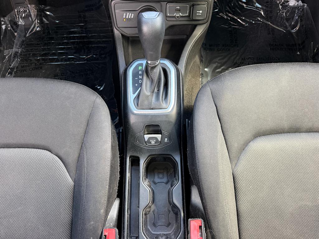 Thumbnail: 2018 Jeep Renegade - 14
