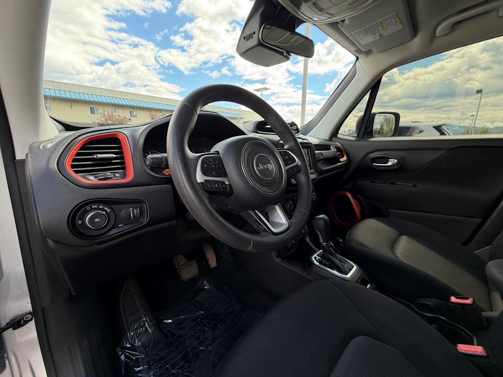 Thumbnail: 2018 Jeep Renegade - 2