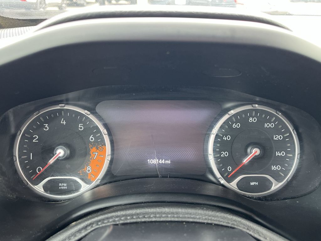 Thumbnail: 2017 Jeep Renegade - 17