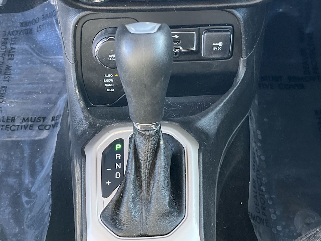 Thumbnail: 2017 Jeep Renegade - 16