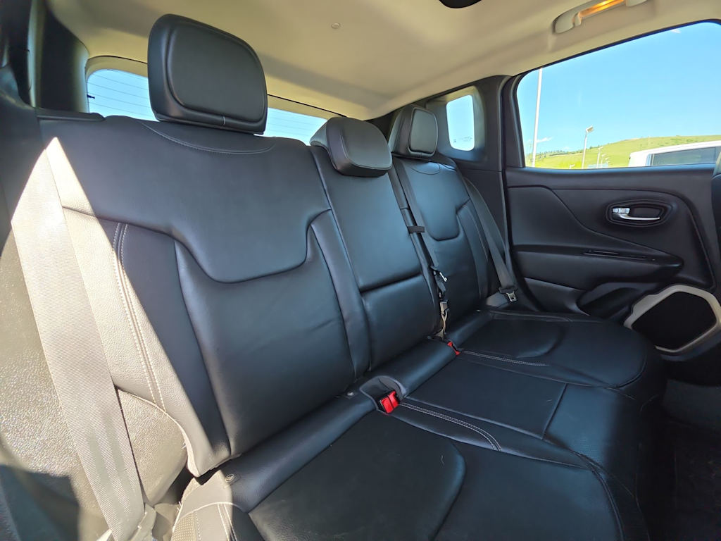 Thumbnail: 2016 Jeep Renegade - 20