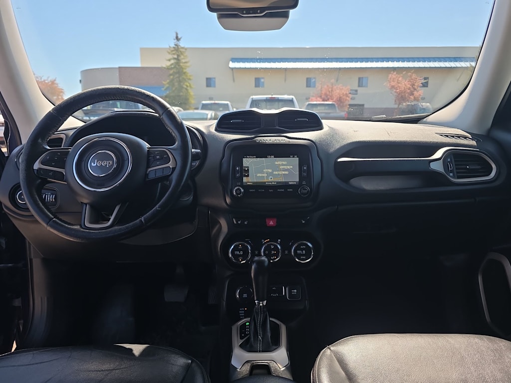 Thumbnail: 2016 Jeep Renegade - 10