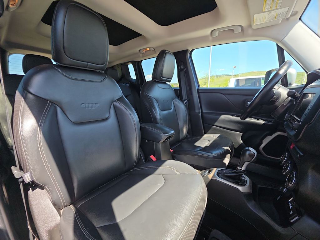 Thumbnail: 2016 Jeep Renegade - 12