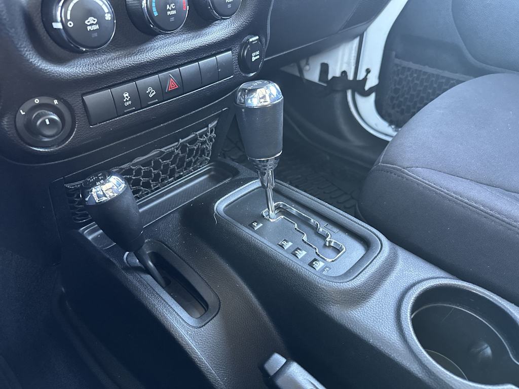 Thumbnail: 2014 Jeep Wrangler - 10