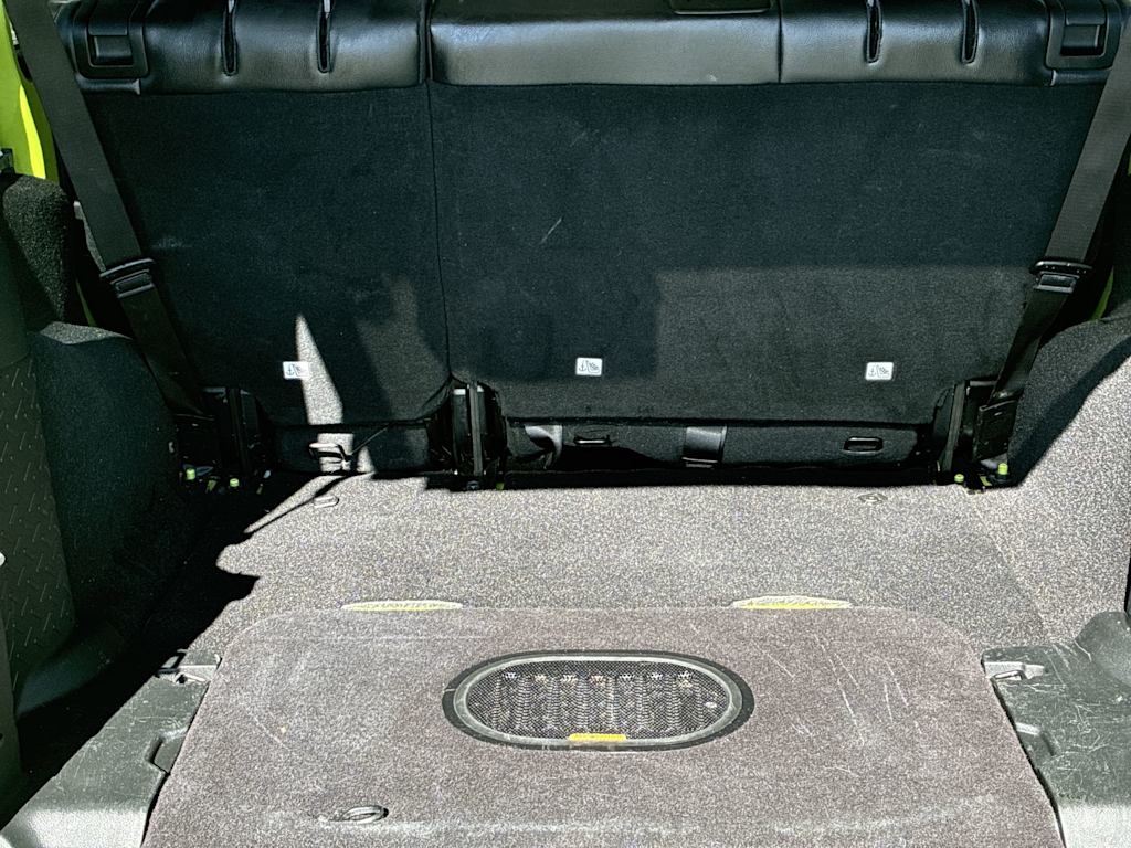 Thumbnail: 2016 Jeep Wrangler - 8