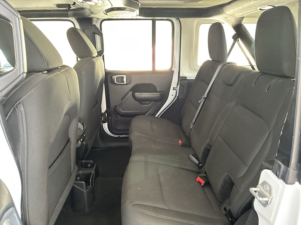 Thumbnail: 2019 Jeep Wrangler - 9