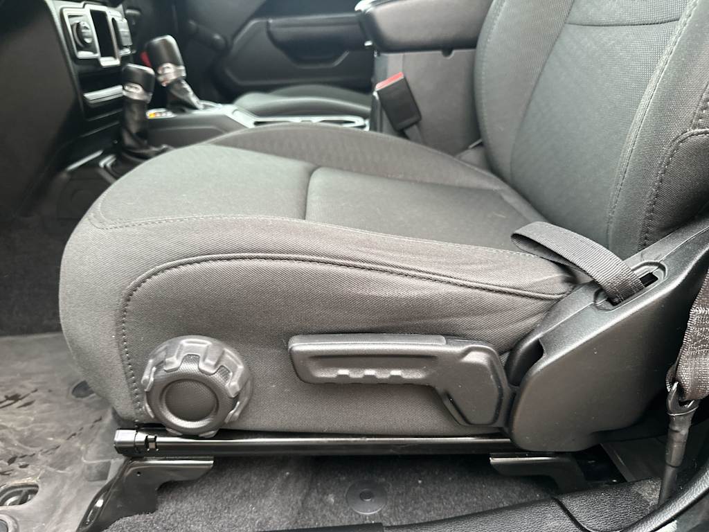 Thumbnail: 2023 Jeep Wrangler - 19