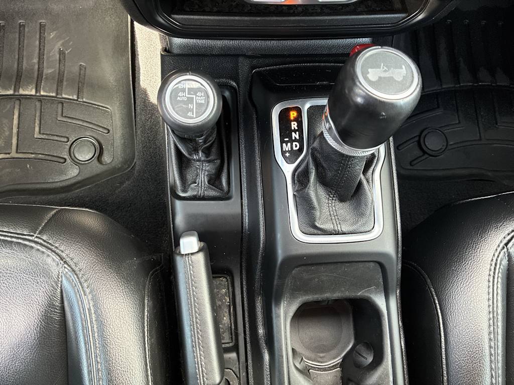 Thumbnail: 2021 Jeep Wrangler - 10