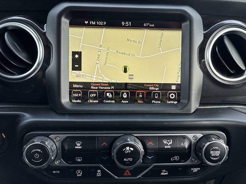 Thumbnail: 2021 Jeep Wrangler - 23