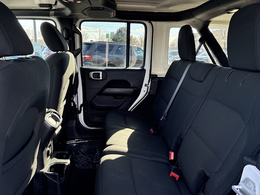 Thumbnail: 2019 Jeep Wrangler - 11