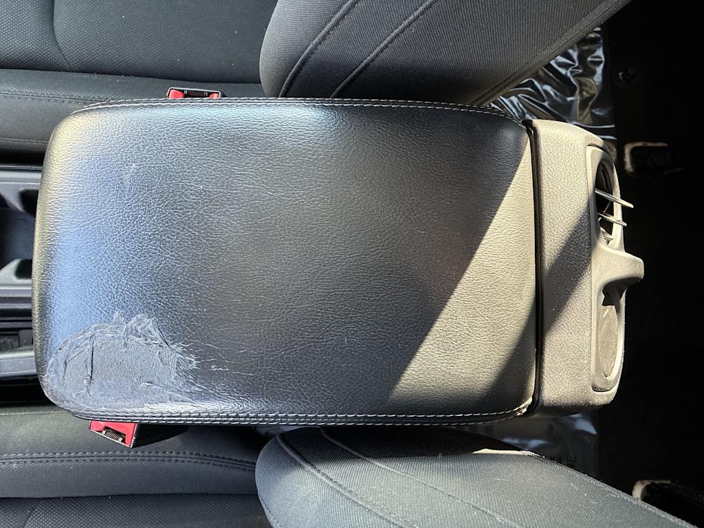 Thumbnail: 2019 Jeep Wrangler - 15