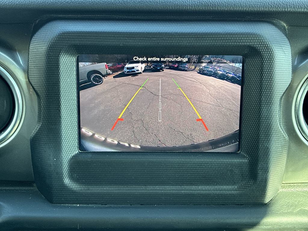 Thumbnail: 2019 Jeep Wrangler - 24