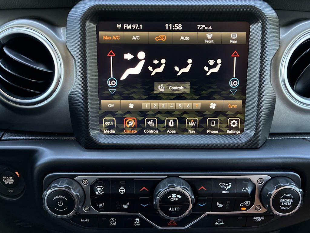 Thumbnail: 2022 Jeep Wrangler - 22