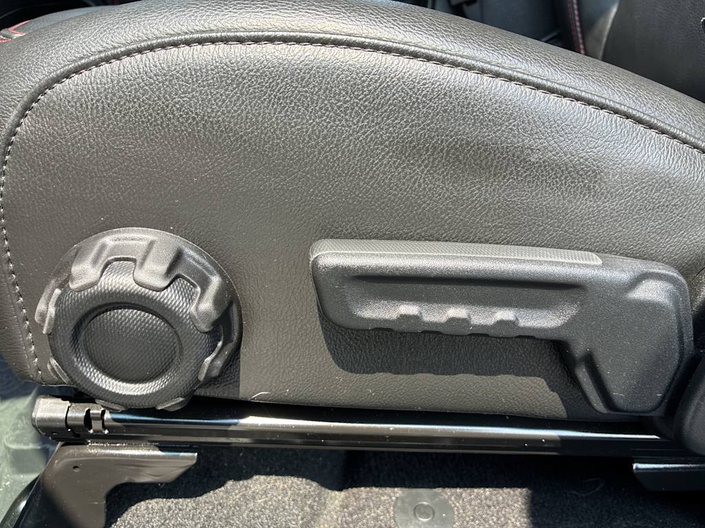 Thumbnail: 2023 Jeep Wrangler - 19