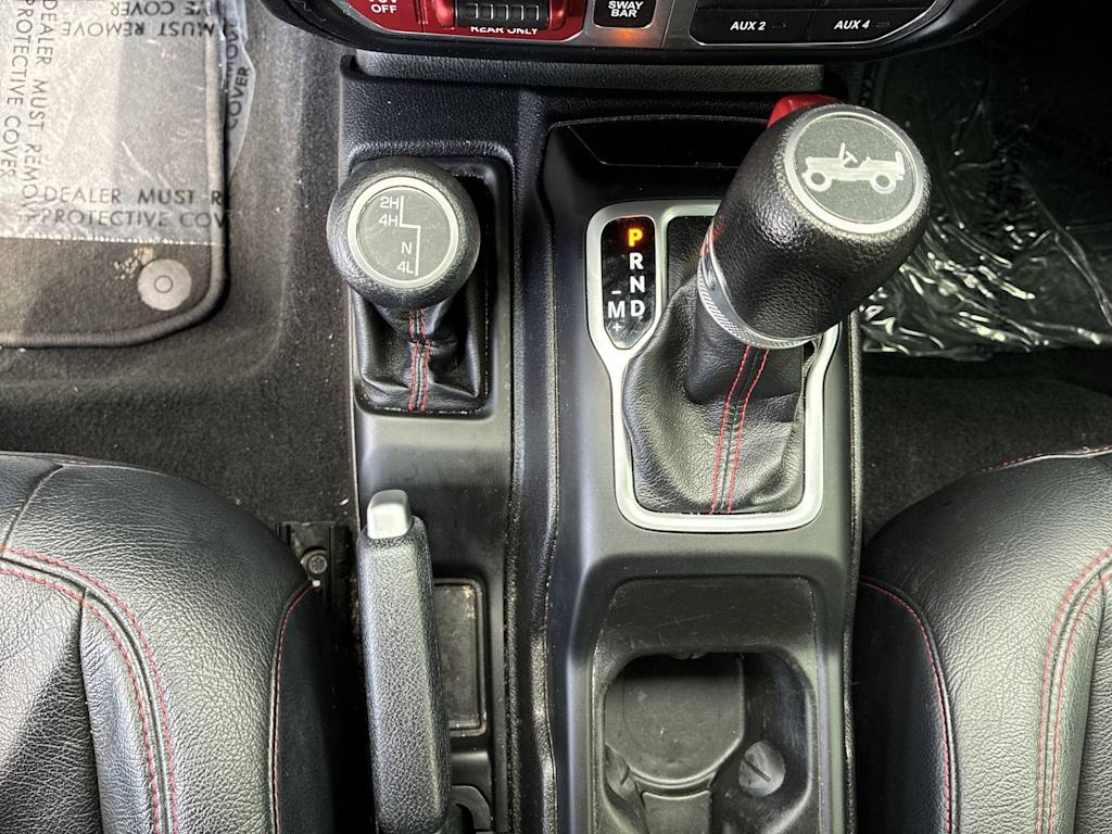 Thumbnail: 2018 Jeep Wrangler - 12