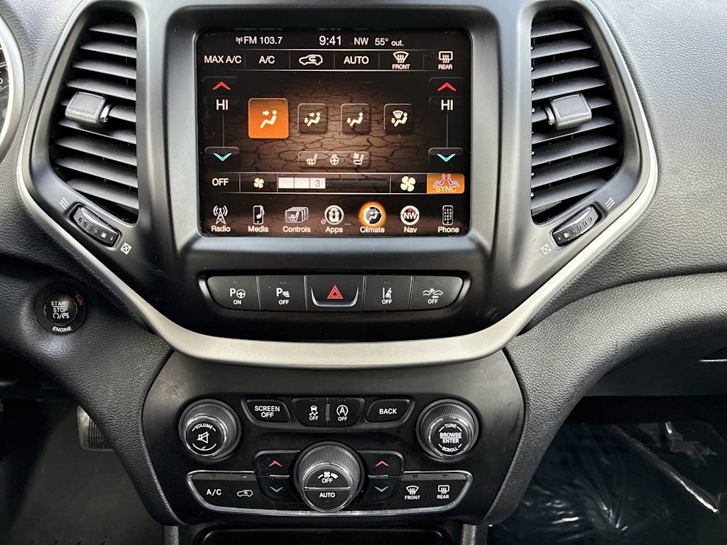 Thumbnail: 2016 Jeep Cherokee - 23
