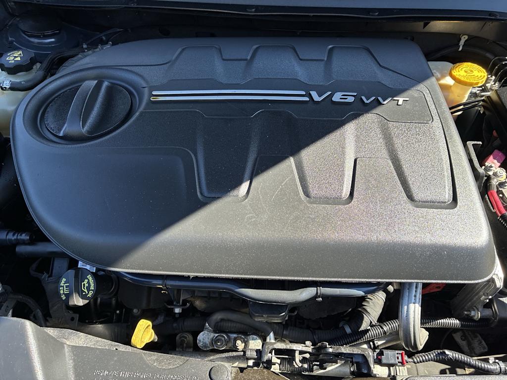 Thumbnail: 2016 Jeep Cherokee - 8