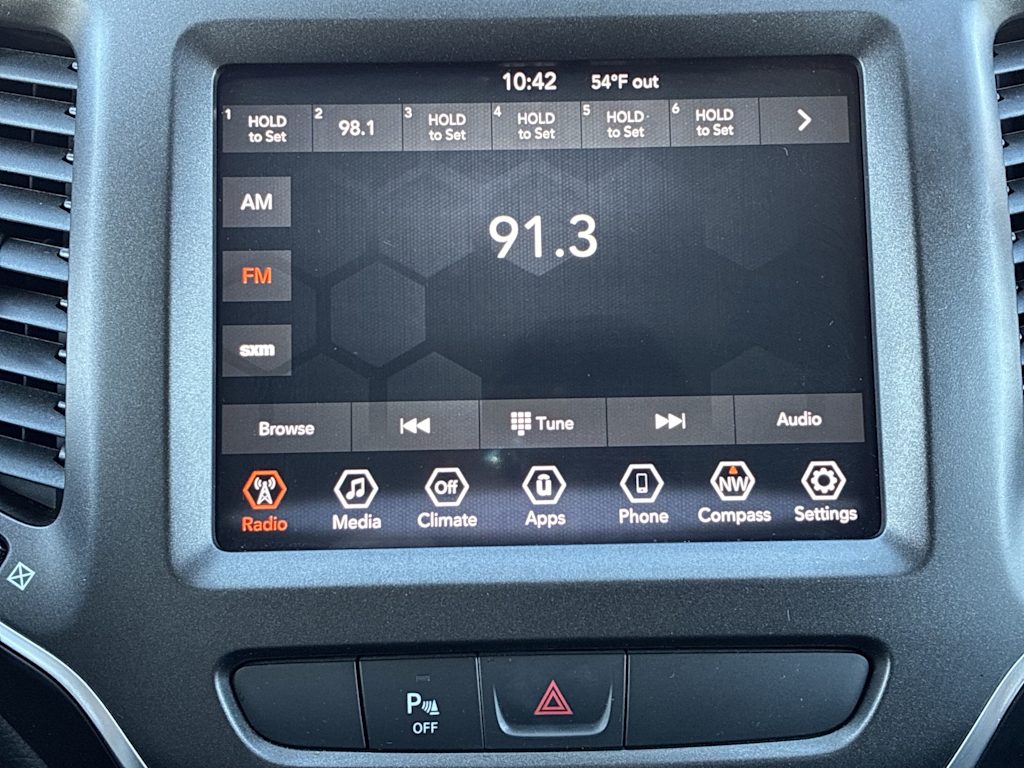 Thumbnail: 2020 Jeep Cherokee - 12