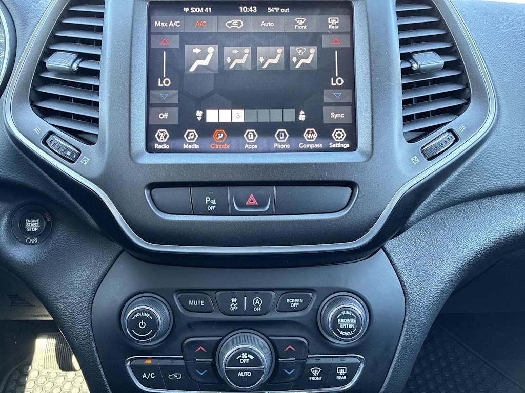 Thumbnail: 2020 Jeep Cherokee - 22