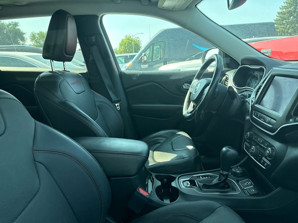 Thumbnail: 2021 Jeep Cherokee - 4