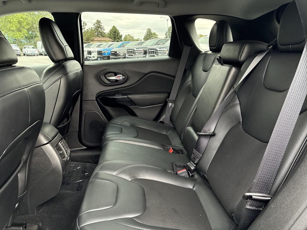 Thumbnail: 2021 Jeep Cherokee - 10