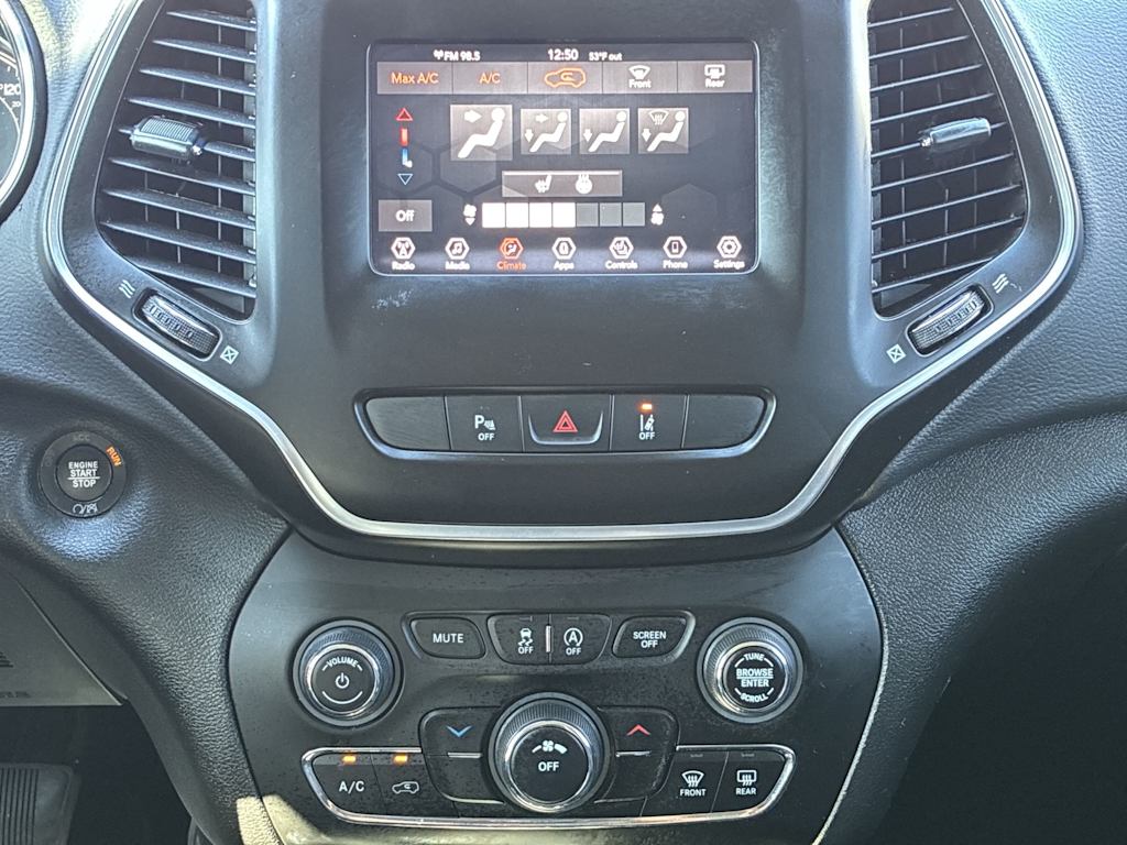 Thumbnail: 2021 Jeep Cherokee - 21