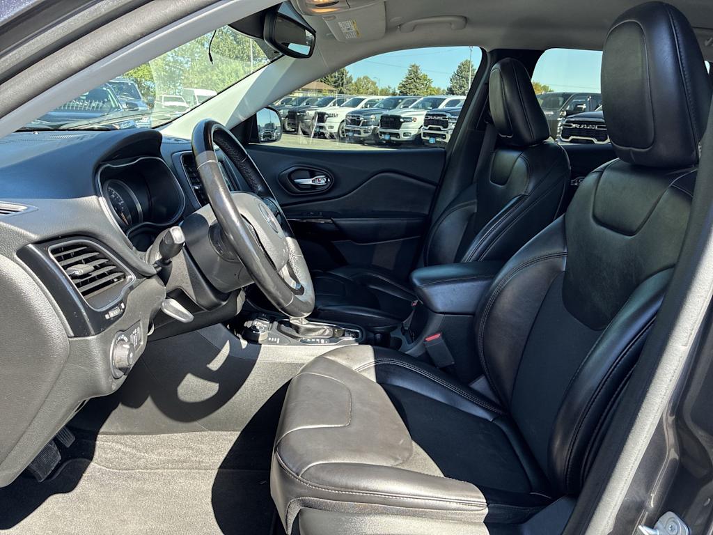 Thumbnail: 2021 Jeep Cherokee - 8