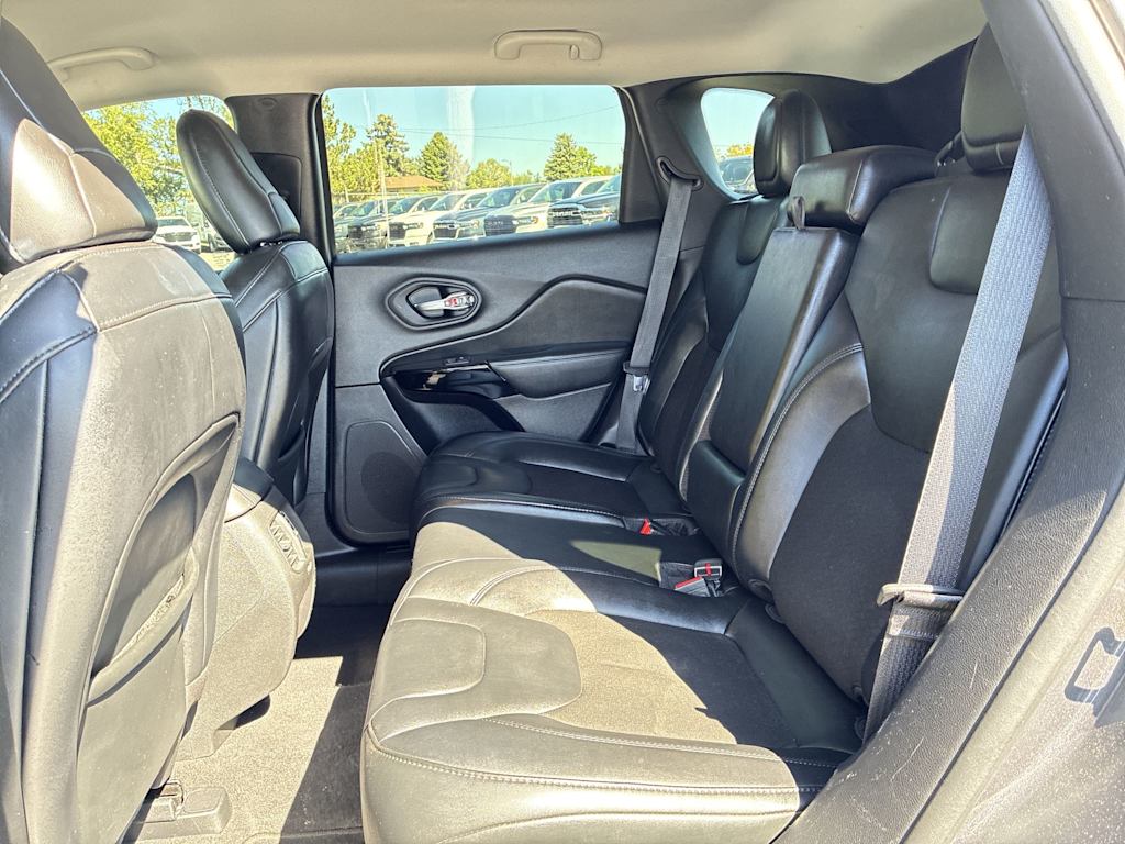 Thumbnail: 2021 Jeep Cherokee - 10