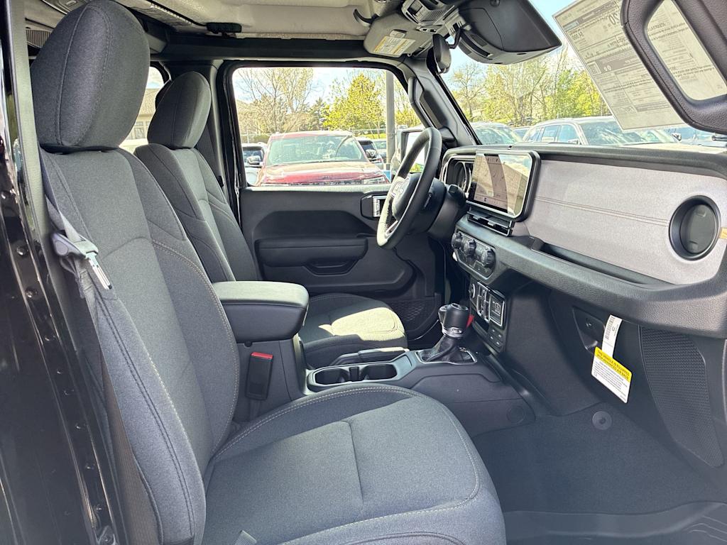 Thumbnail: 2026 Jeep Wrangler - 9
