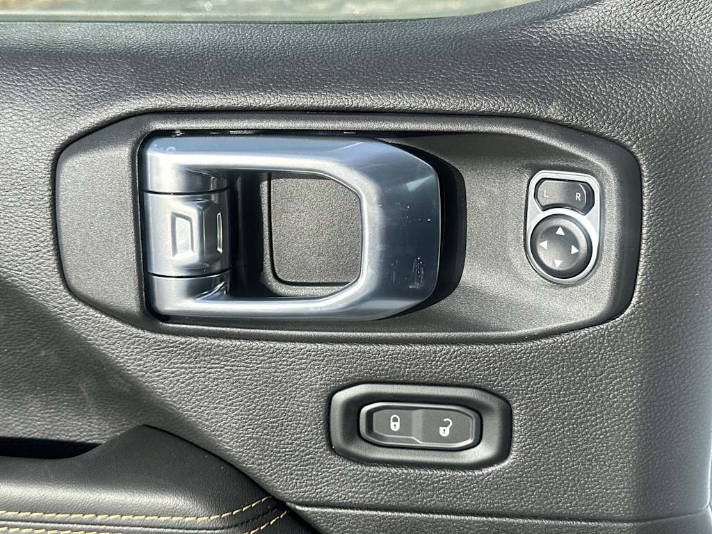 Thumbnail: 2026 Jeep Wrangler - 20