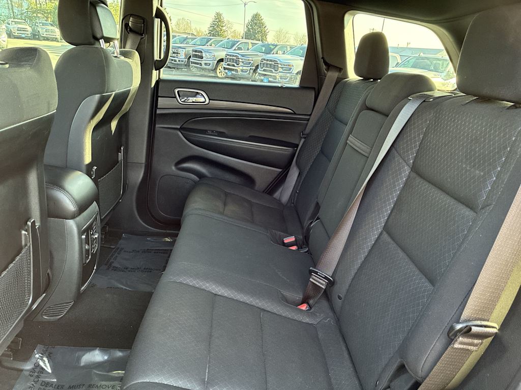 Thumbnail: 2022 Jeep Grand Cherokee - 9