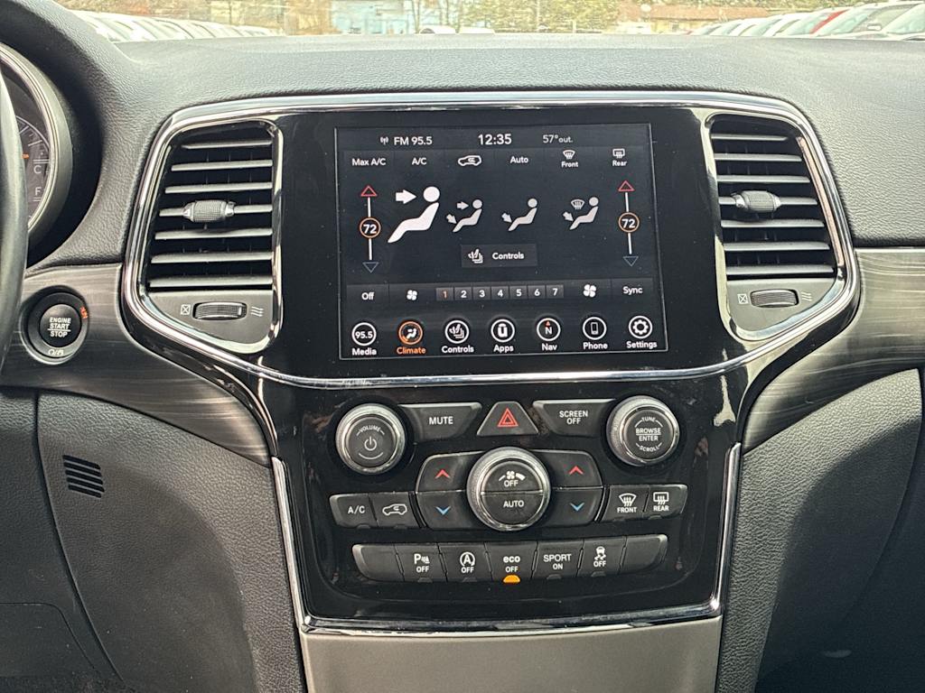 Thumbnail: 2022 Jeep Grand Cherokee - 22