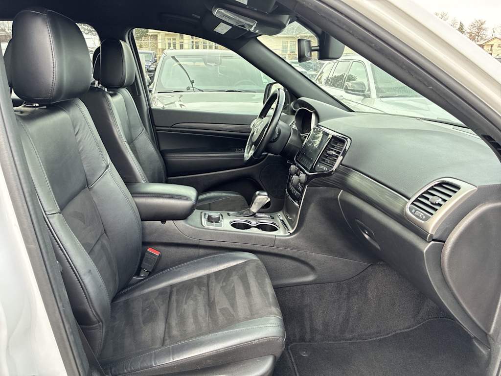 Thumbnail: 2022 Jeep Grand Cherokee - 10