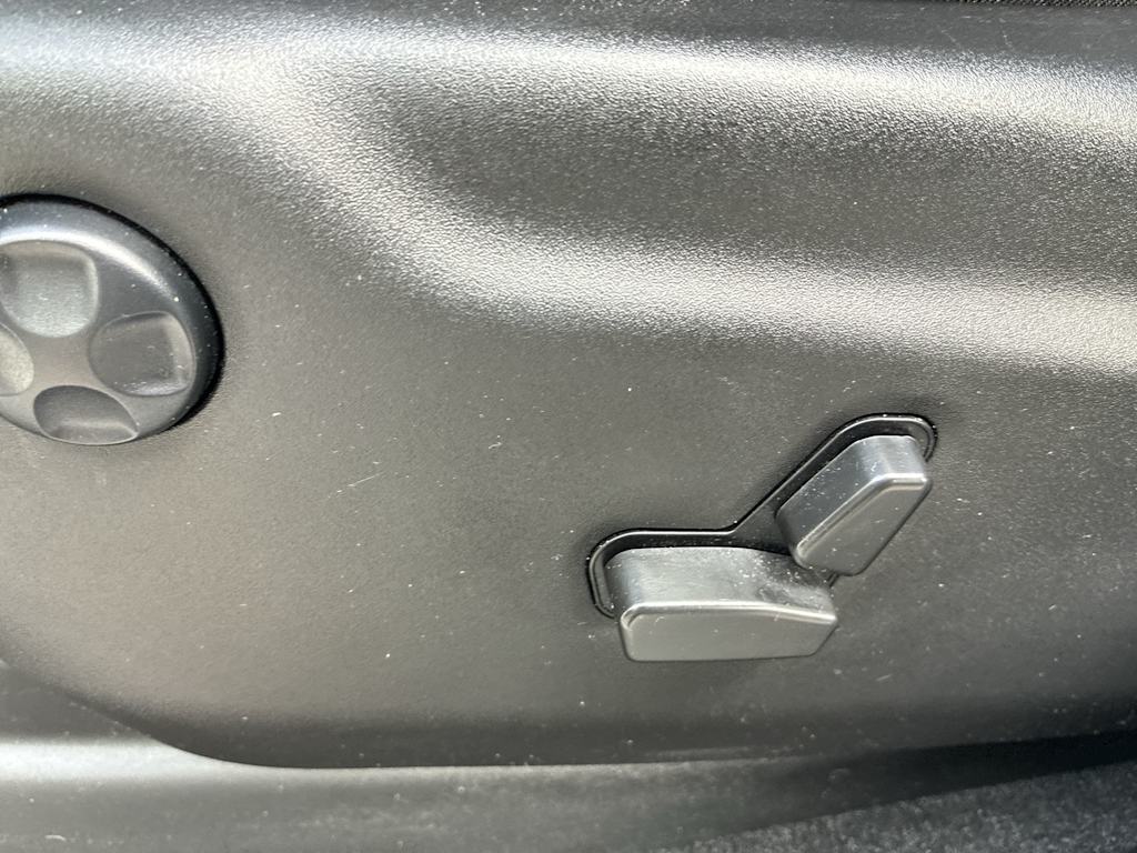 Thumbnail: 2022 Jeep Grand Cherokee - 20