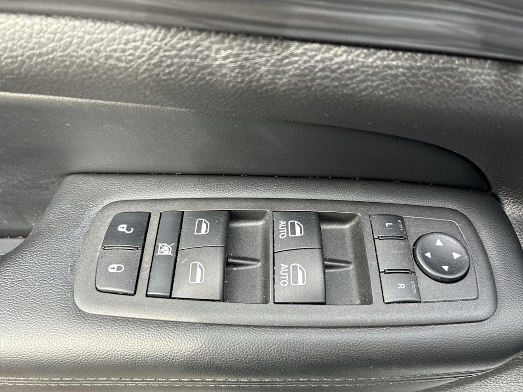 Thumbnail: 2022 Jeep Grand Cherokee - 21