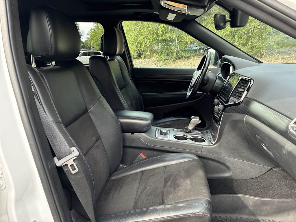 Thumbnail: 2020 Jeep Grand Cherokee - 10