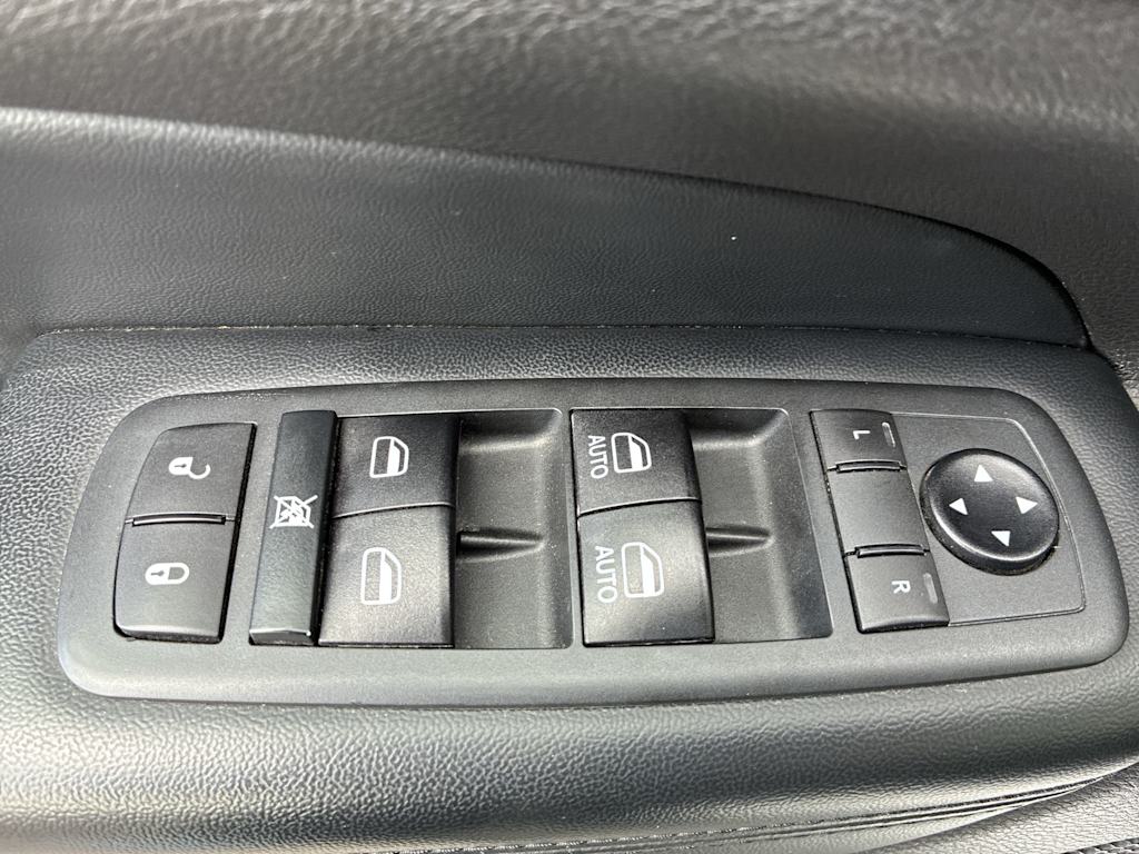 Thumbnail: 2020 Jeep Grand Cherokee - 19