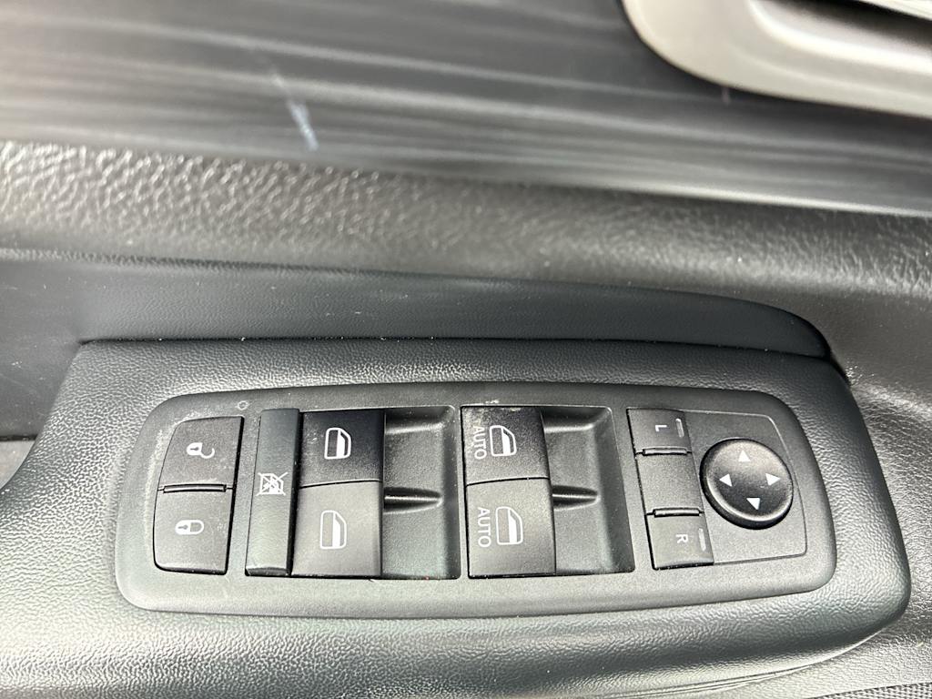 Thumbnail: 2021 Jeep Grand Cherokee - 22