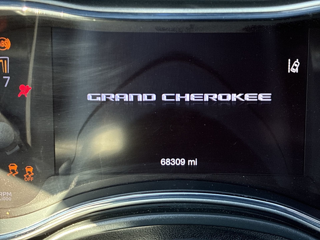 Thumbnail: 2021 Jeep Grand Cherokee - 11