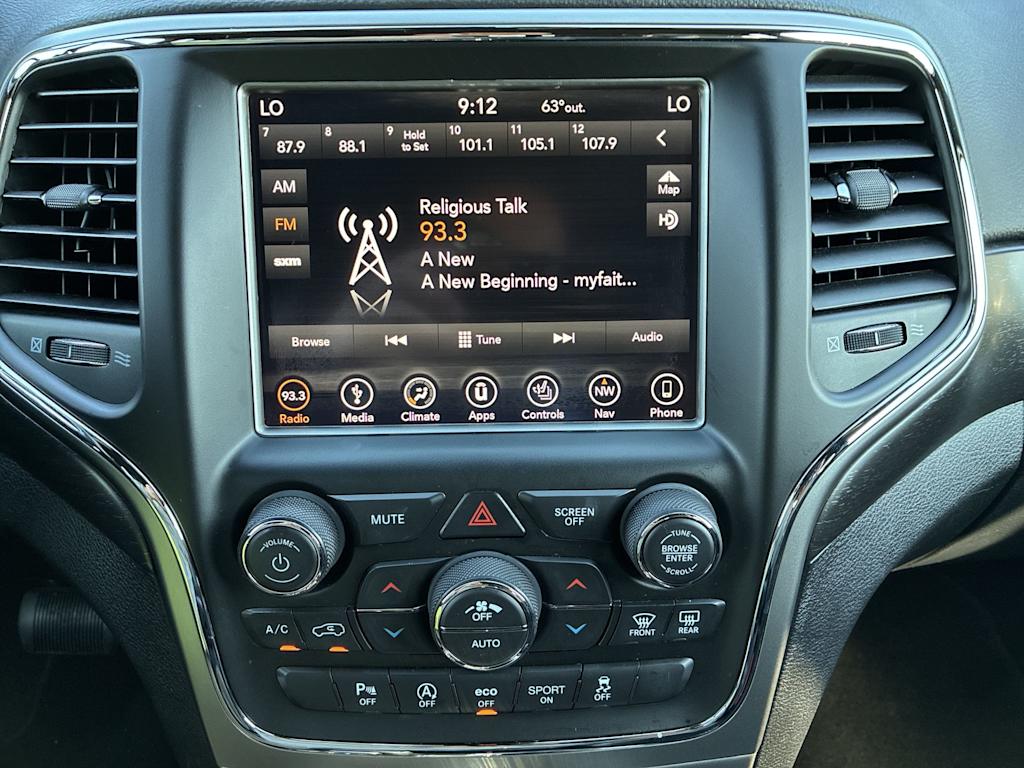 Thumbnail: 2018 Jeep Grand Cherokee - 19