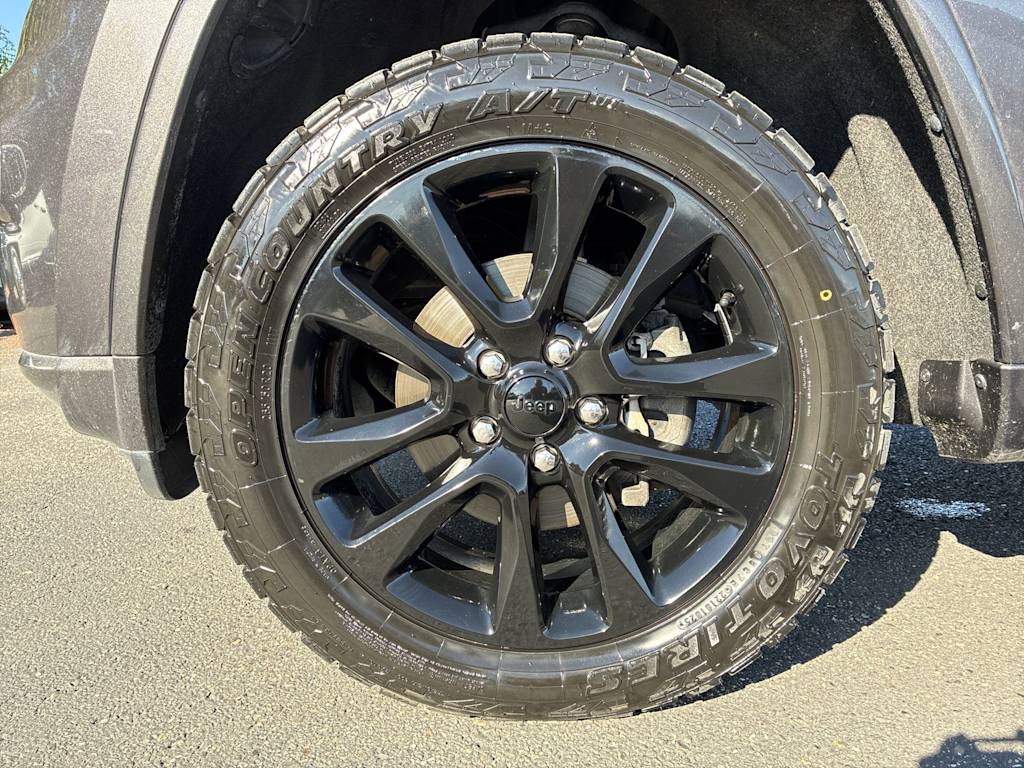 Thumbnail: 2018 Jeep Grand Cherokee - 7