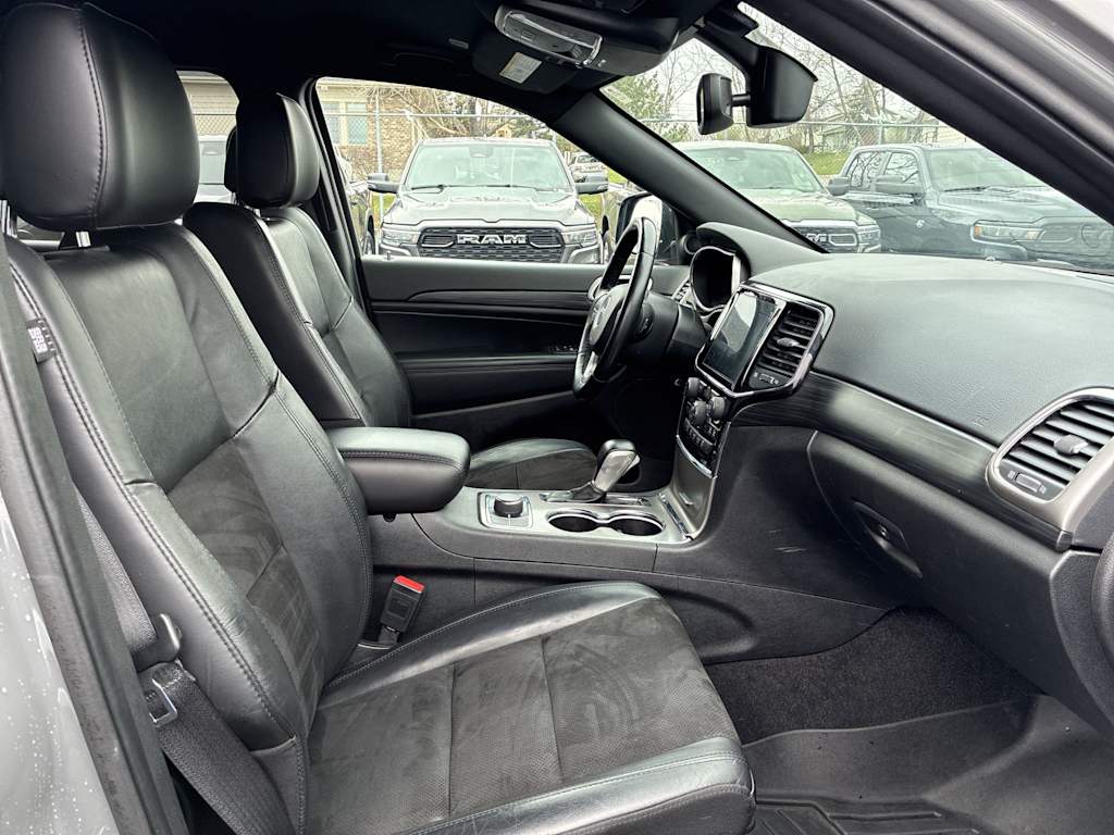 Thumbnail: 2022 Jeep Grand Cherokee - 9