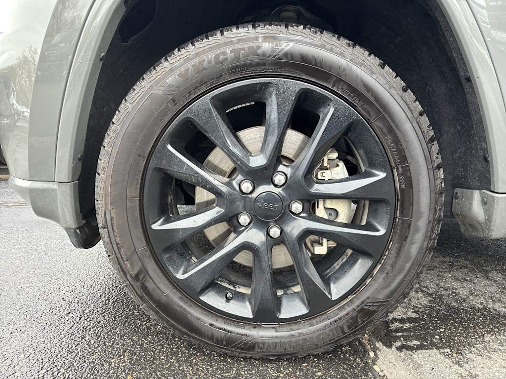 Thumbnail: 2022 Jeep Grand Cherokee - 7