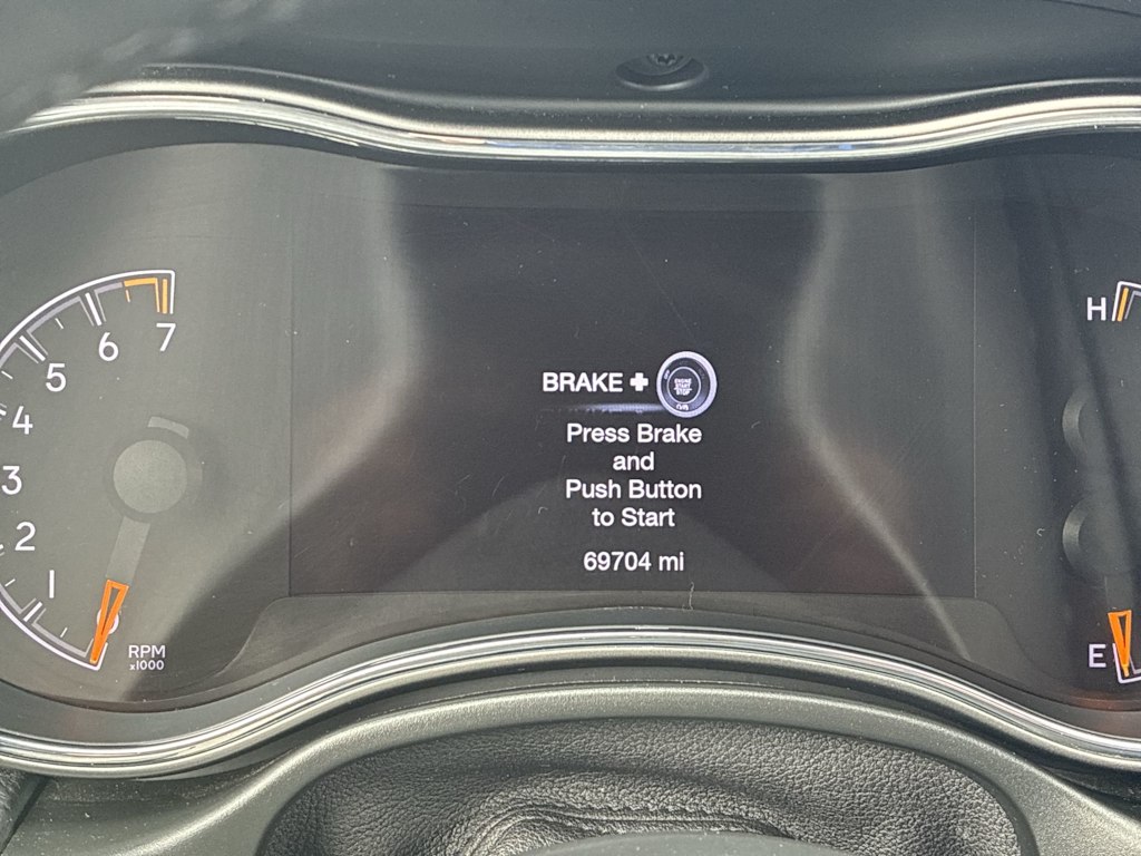 Thumbnail: 2022 Jeep Grand Cherokee - 13