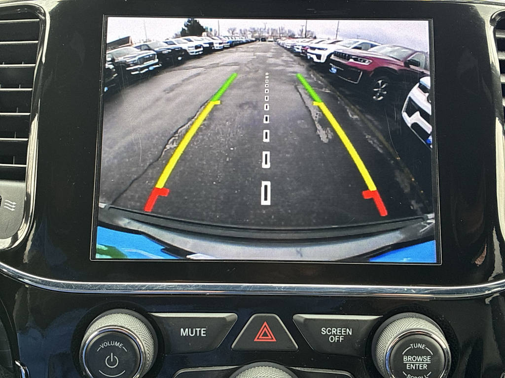 Thumbnail: 2022 Jeep Grand Cherokee - 24