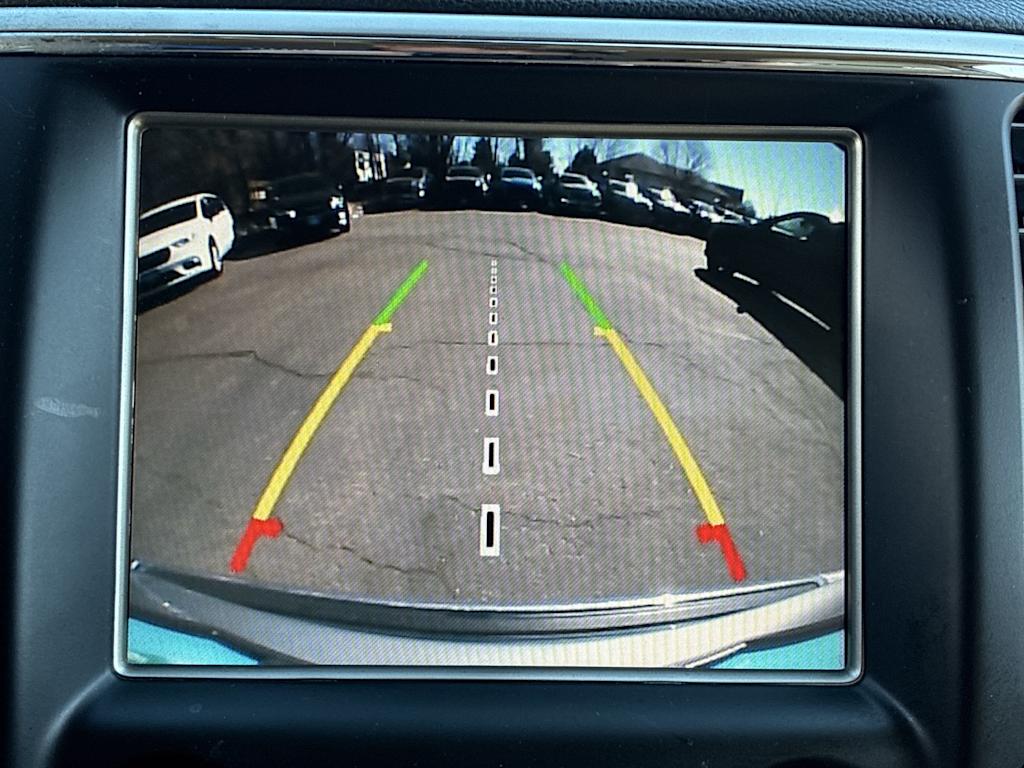 Thumbnail: 2014 Jeep Grand Cherokee - 25